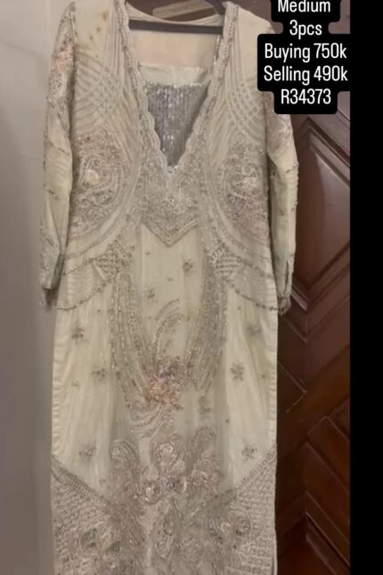 SHEHLA CHATOOR R34373