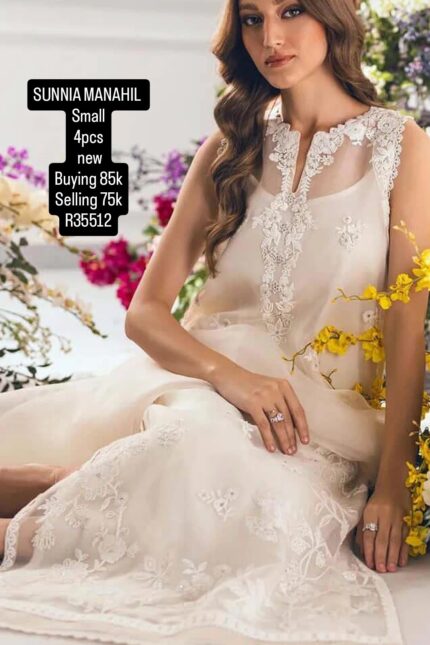 SUNNIA MANAHIL R35512