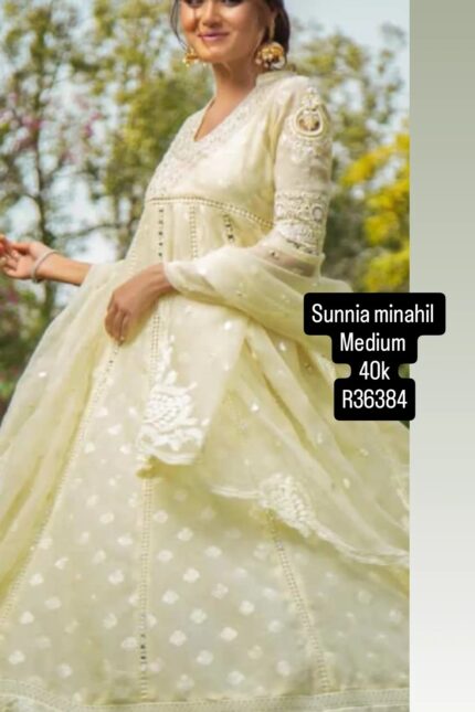 SUNNIA MANAHIL R36384