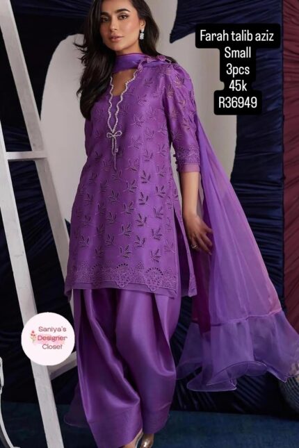 FARAH TALIB AZIZ R36949