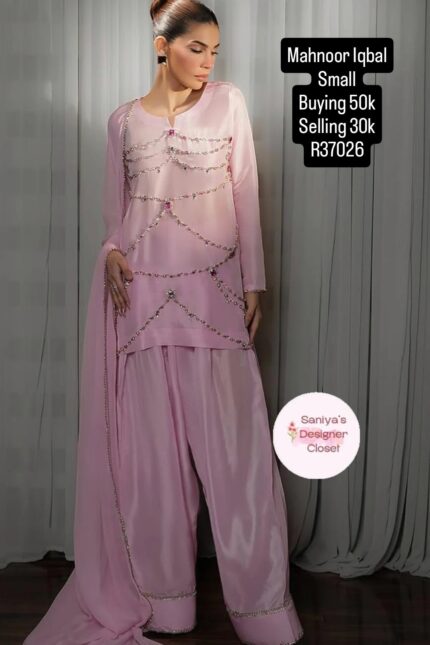 MAHNOOR IQBAL R37026