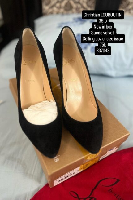 CHRISTIAN LOUBOUTIN R37043
