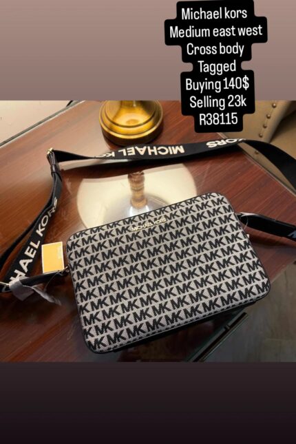 MICHAEL KORS EAST WEST CROSS BODY BAG R38115